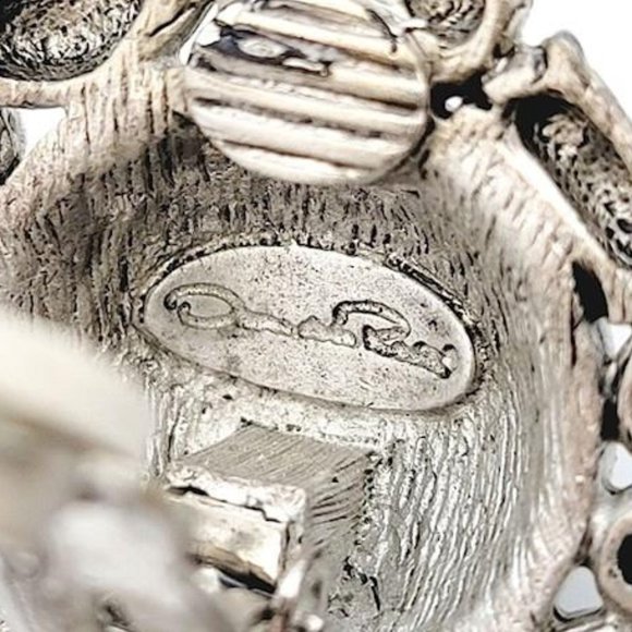 RARE Vintage Oscar De La Renta Silver Pewter Tone Etruscan Style Earrings - Picture 4 of 6